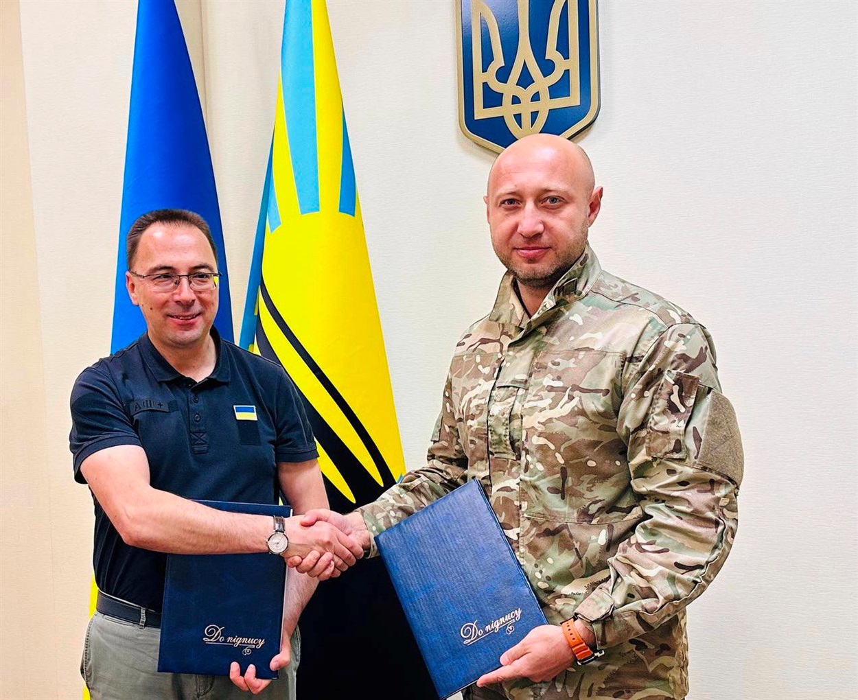 Підписанння меморандуму про співпрацю між Покровською та Вугледарською МВА