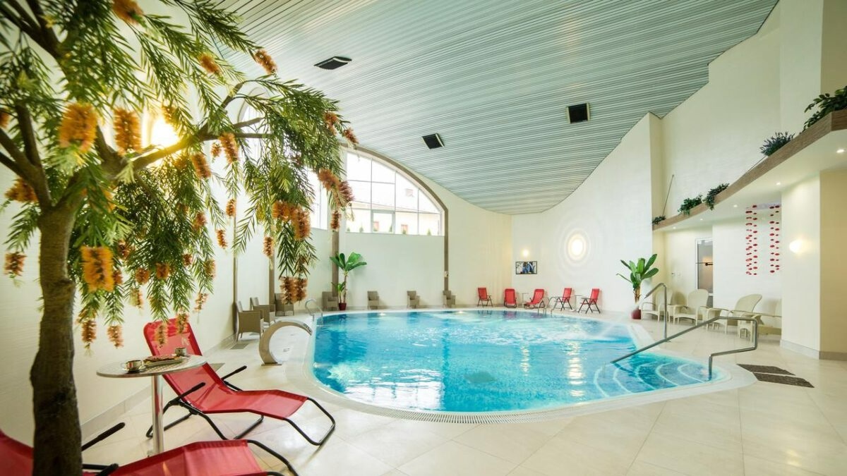 https://akwatur.com/sanatorium/gotel-tustan-shidniczya/