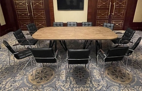https://rentpro.ua/product-category/furniture-rent/arenda-stolov/